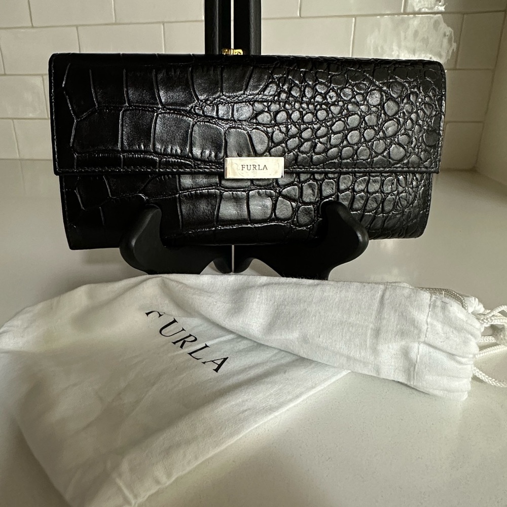 NWOT Furla Black Leather Croc Embossed Long Wallet